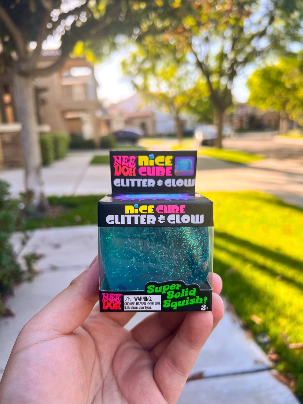 Nice Cube Glitter & Glow Super Solid Squish - Teal